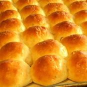 Rosemary Pull-Apart Dinner Rolls