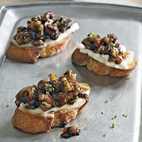Crostini with Brie, Dates & Toasted Walnuts