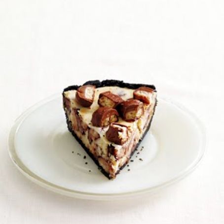 Twix Cheesecake Pie
