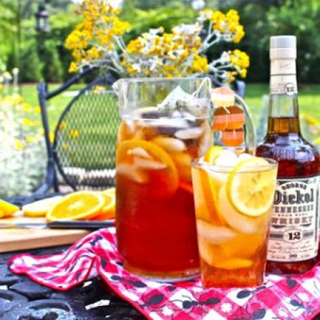 Sparkling Sweet Tea Cocktail