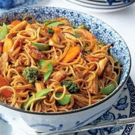 Chicken Lo Mein