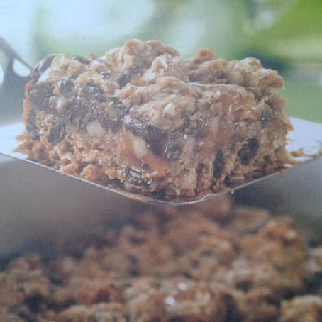 Chocolate Chip, Oats 'n' Caramel Cookie Squares