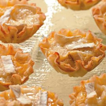 Mini Brie & Apple Quiches