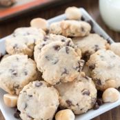 Macadamia Chocolate Chip Shortbread Cookies
