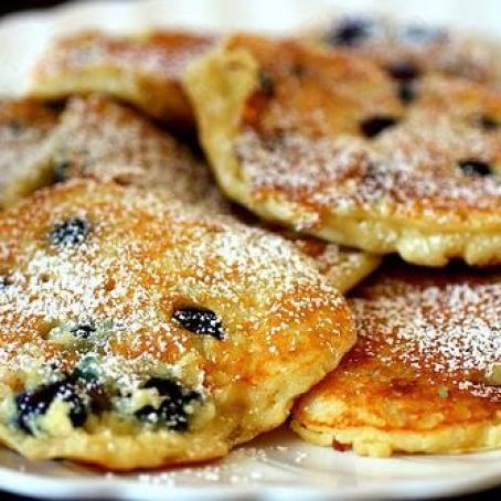 Best Buttermilk Pancakes (Smitten Kitchen)
