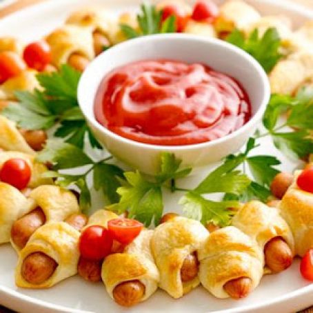 Crescent Dog Pull-Apart Wreath