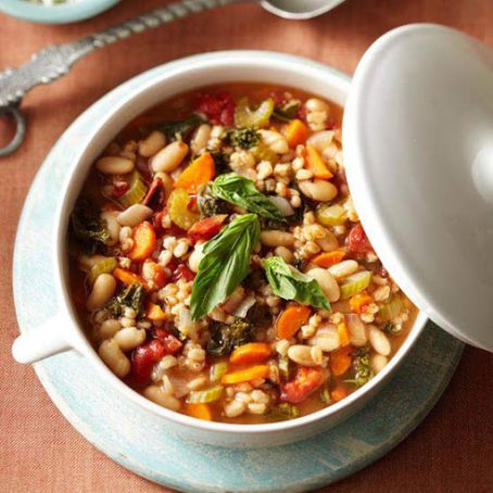 Mediterranean Kale & Cannellini-Farro Soup