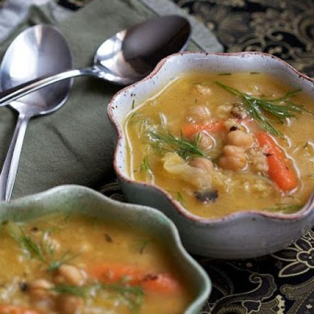 Chickpea Rice Soup With Cabbage