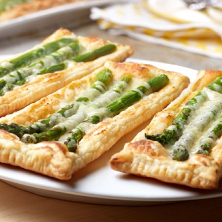 Asparagus and Gruyere Tart