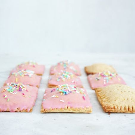 HOMEMADE POP TARTS