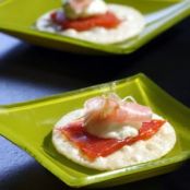 SMOKED SALMON BITES w/WASABI MAYO