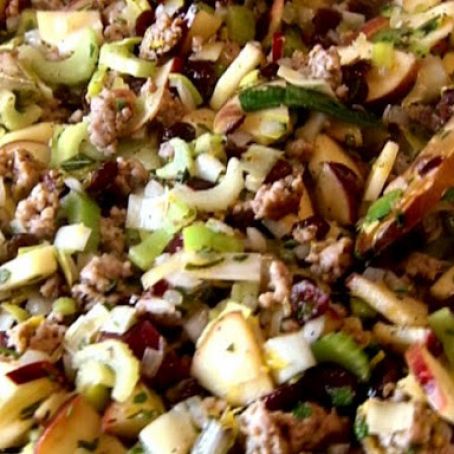 Cranberry, Apple and Sausage Stuffing