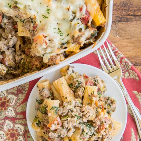 Cheesy Italian Sausage and Spinach Pasta Bake