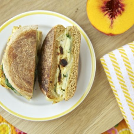 Sun-Dried Tomato Egg Sandwich