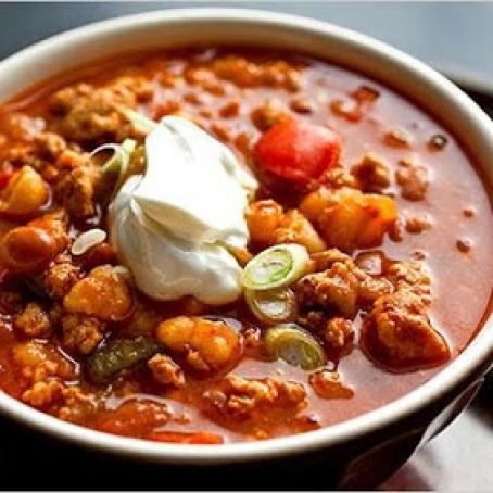 TURKEY & HOMINY CHILI w/SMOKEY CHIPOTLE