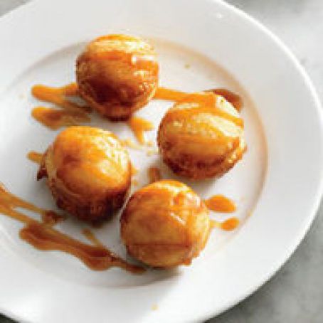 Doughnut Holes with Almond Caramel Sauce