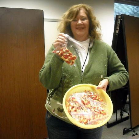 Mom's Candy Cane Cookies - Valerie Hamill (2008)