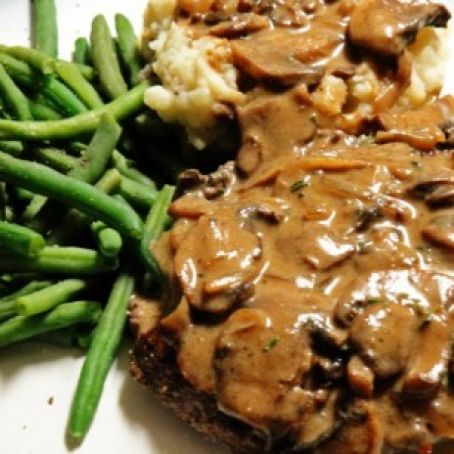 Slow Cooker Melt in Your Mouth Cube Steak and Gravy