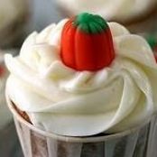 Fresh Pumpkin Cupcakes with White Chocolate Chunks and Cream Cheese Frosting