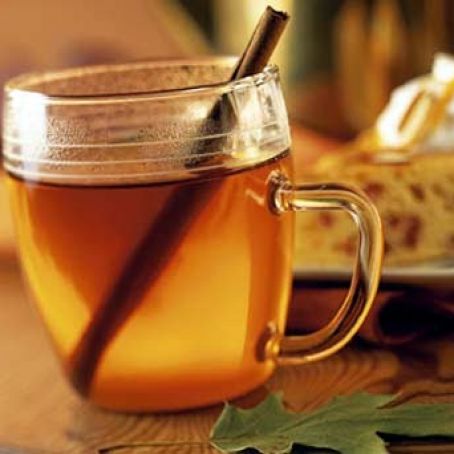 Apple-Spiced Iced Tea