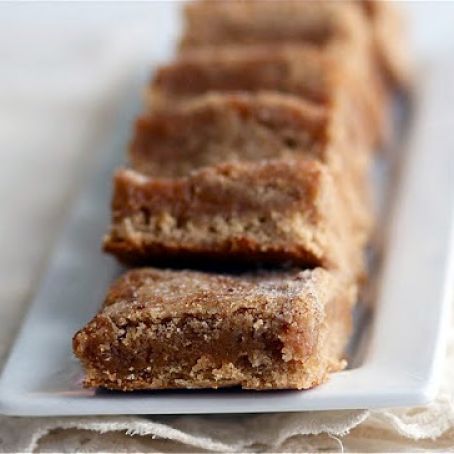 Cinnamon Caramel Blondies