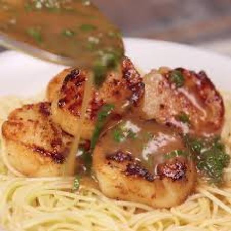 Scallops with Lemon Butter Sauce
