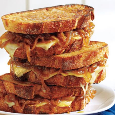 Smoky Grilled Cheese With Ale Onions