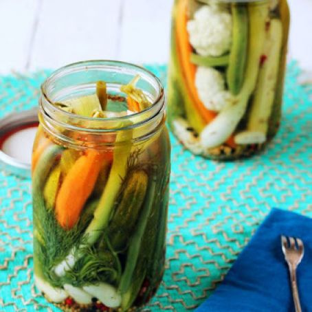 Spicy Pickled Summer Vegetables