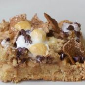 Salted Caramel Apple S’more Bars