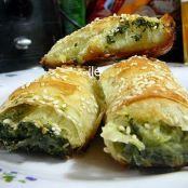 EMPANADILLA DE ESPINACA Y QUESO