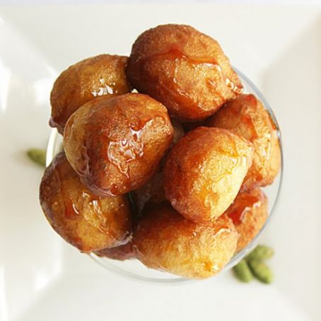 (Luqaimat) Crunchy Sweet Dumplings
