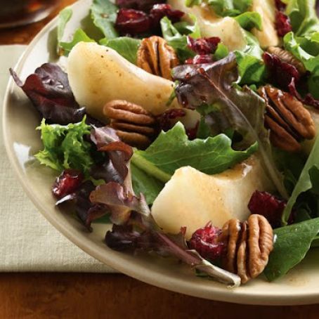 Pear and Green Salad with Maple Vinaigrette