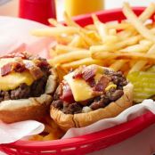 Muffin-Tin Cheeseburgers