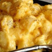 The Creamiest Slow Cooker Mac & Cheese