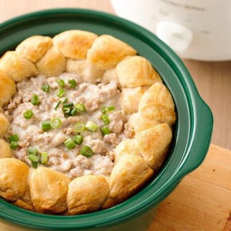 Slow-Cooker Biscuits and Sausage Gravy