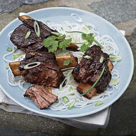 Barbecue-Braised Vietnamese Short Ribs with Sweet Vinegar Glaze
