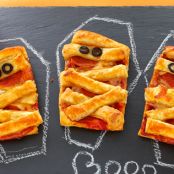Mummy Pizza Puffs
