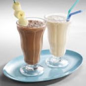 DREAMY BANANA SHAKES