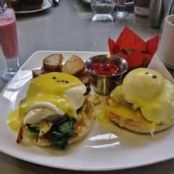 Crab cake Benedict