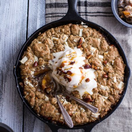 Caramelized Peach and Whole Wheat White Chocolate Oatmeal Skillet Cookie Pie