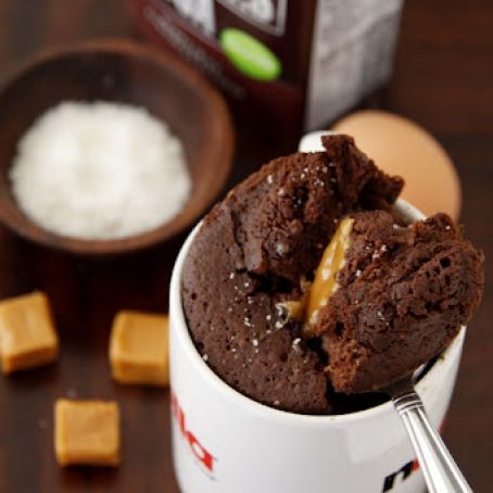 2-Minute Salted Caramel Mug Cake