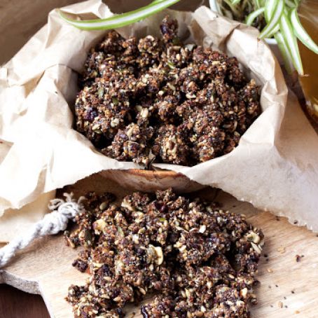 Goji, Cranberry and Cacao Granola Crunch