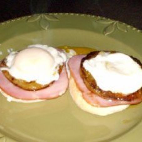 Eggs Benedict with Green Tomatoes