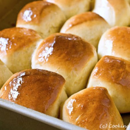 Classic Dinner Rolls