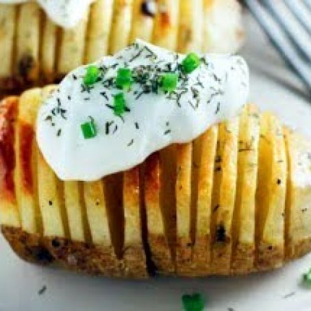 Hasselback Potatoes (V)