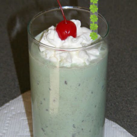 Chocolate Mint Shamrock Milkshakes