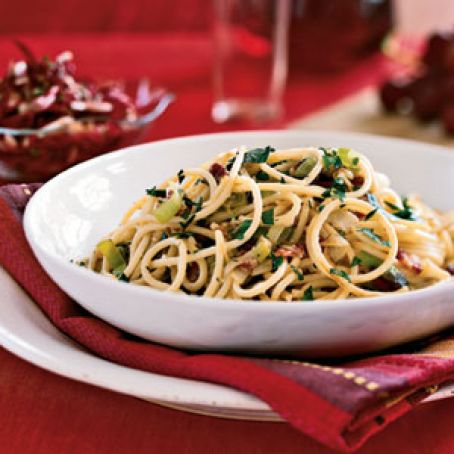 Spaghetti Carbonara with Leeks and Pancetta
