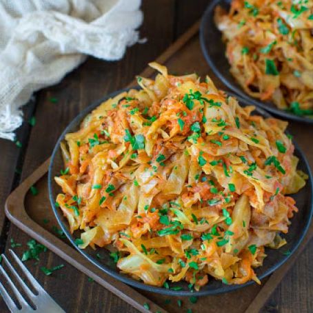 Cabbage Sauteed with Chicken