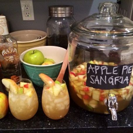Apple Pie Sangria