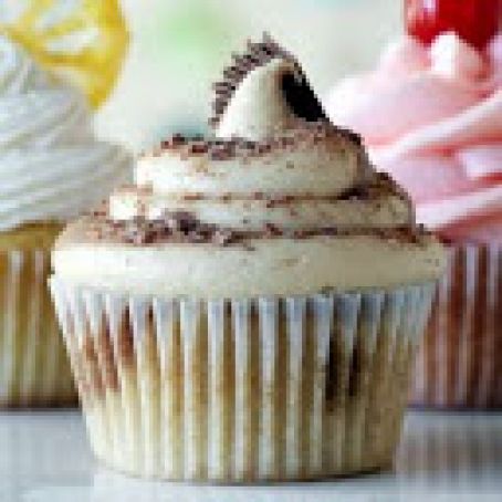 Peanut Butter Chocolate Twist Cupcakes